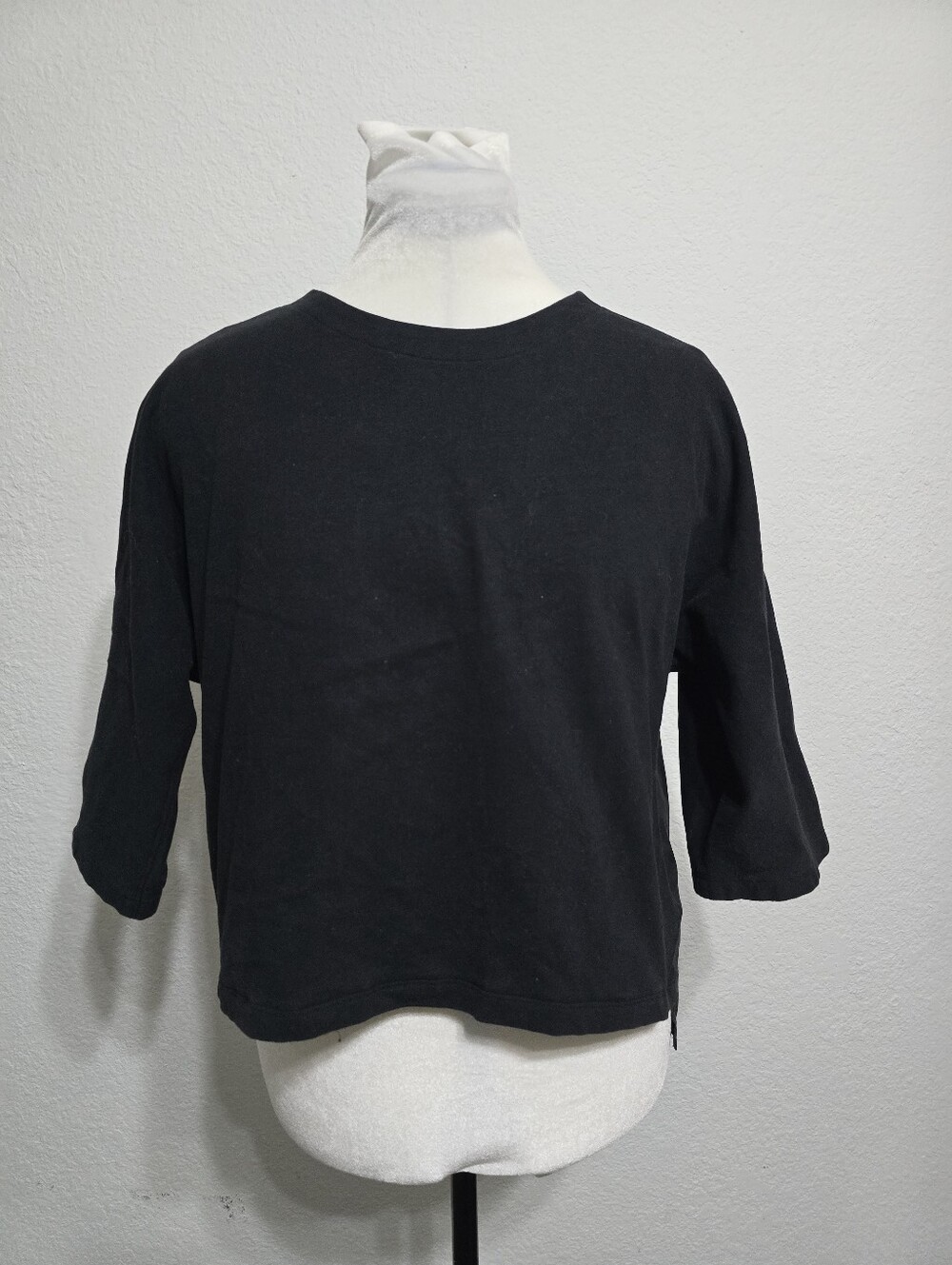 Minimalist Women's Black Crop Boxy Top 3/4 Sleeve Relaxed Fit Basic S/M Office